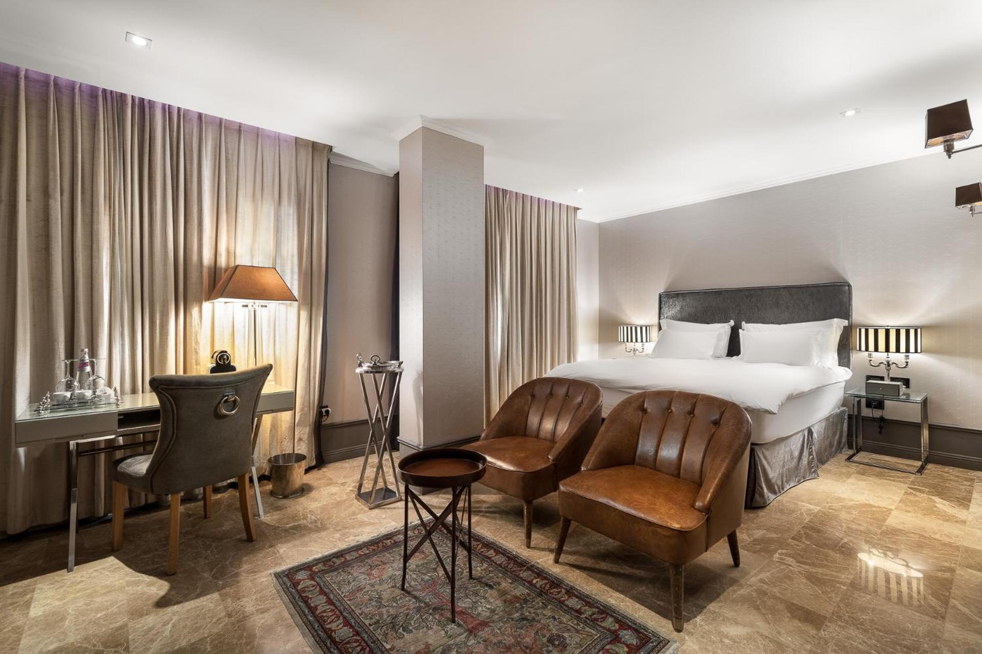 B Berdichevsky Hotel 4*