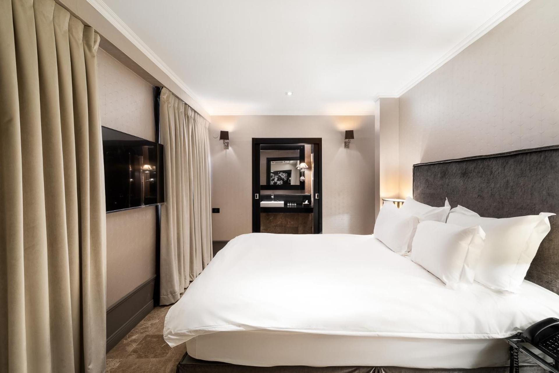 Hotel B Berdichevsky 4*